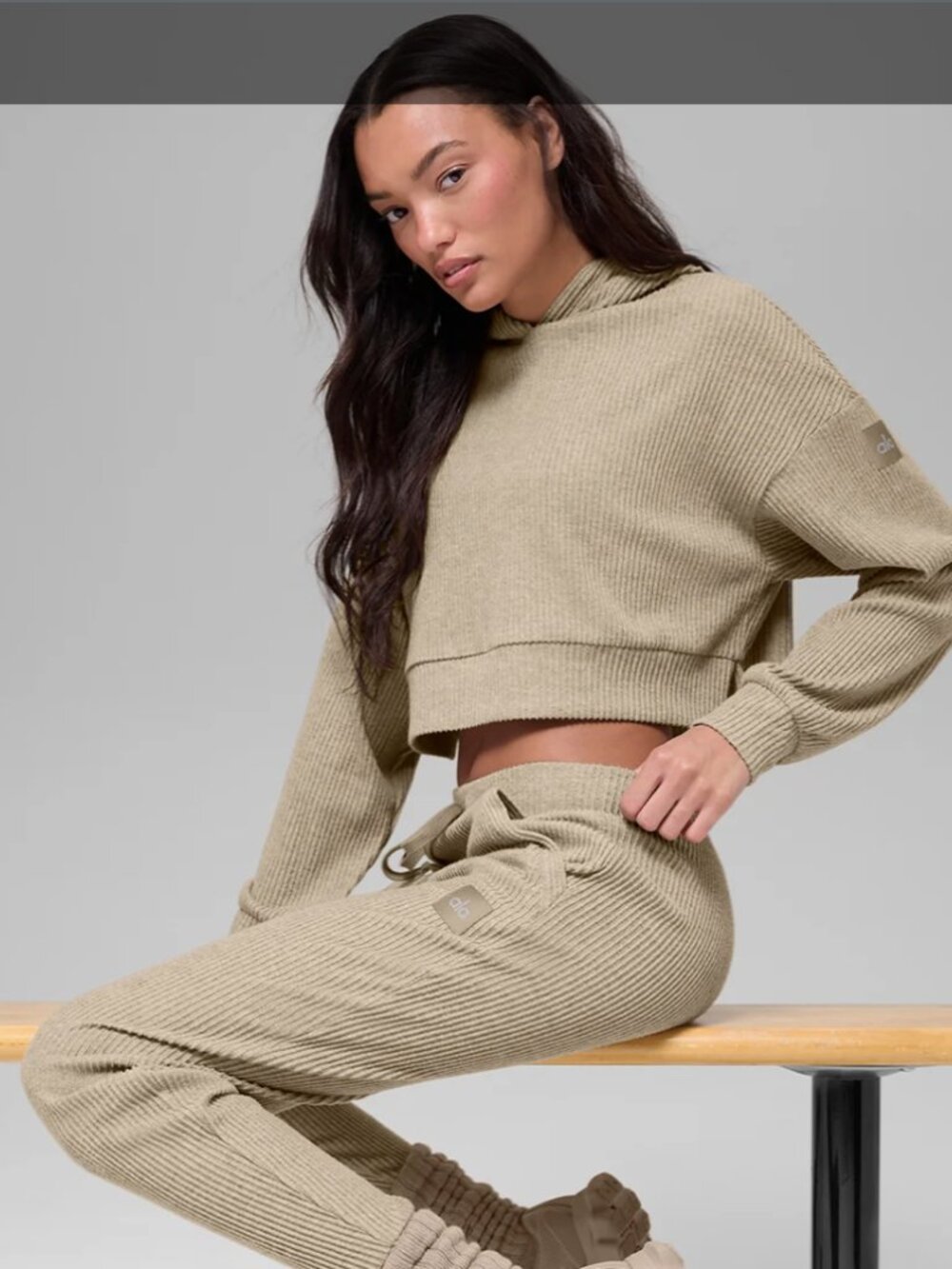 Alo Muse Hoodie Gravel Heather Medium - Picture 4 of 11